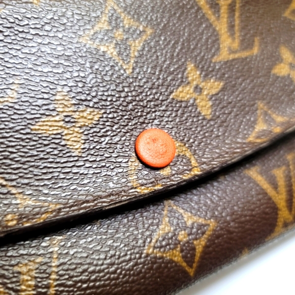 Louis Vuitton monogram Emilie wallet - Picture 11 of 17